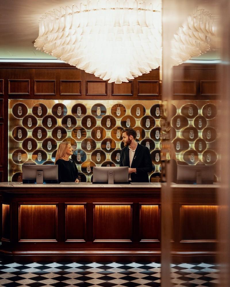 Bank Hotel, A Member Of Small Luxury Hotels Stoccolma Esterno foto The hotel's reception